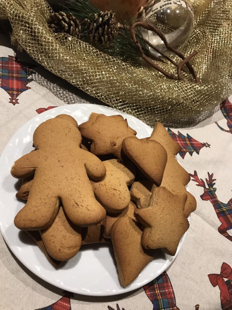 Read more about the article Gingerbread cookies με μέλι & καστανή ζάχαρη